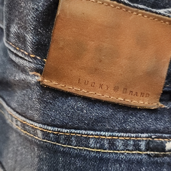Lucky Brand Blue Straight Jeans Classic Denim - Picture 2 of 3